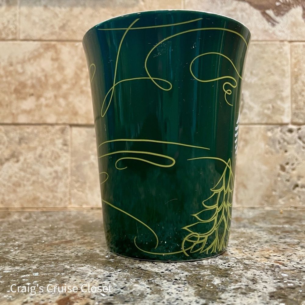 Starbucks 2020 Limited Edition Holiday Mug. - Picture 2 of 8